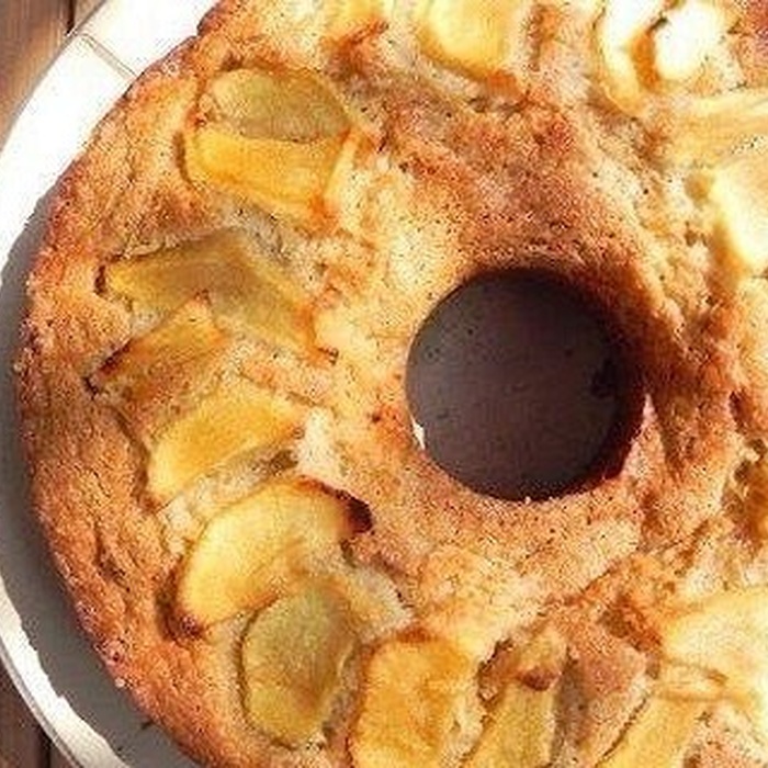 Как приготовить пирог с яблоками и бананами