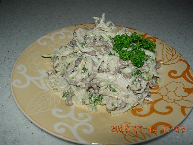 Салат с мясом и редькой Салат с мясом и редькой