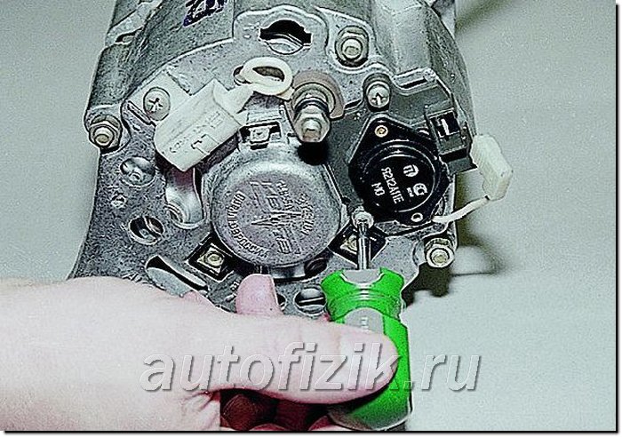 Где находятся щетки