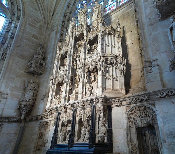 01def7d0c8566d36812acdbb26c2e000_i-5998.