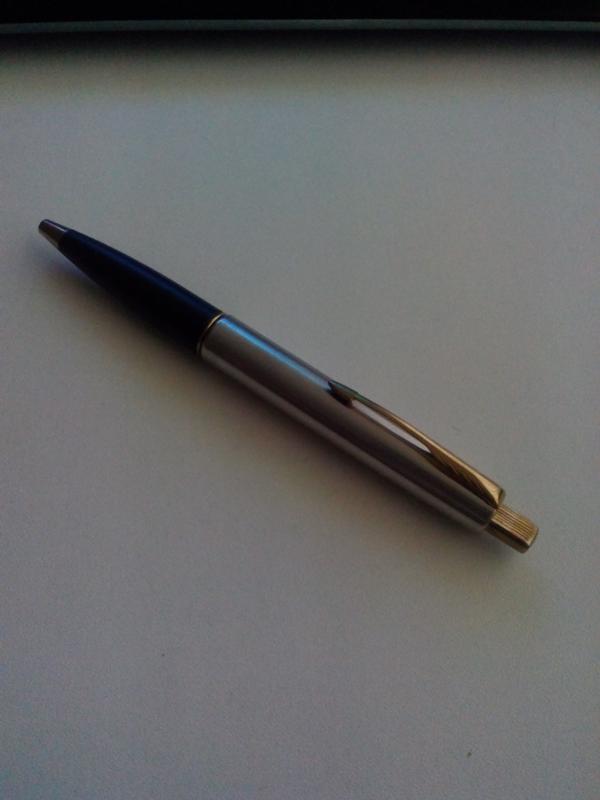 стих про ручку. ручка шариковая tratto cancellik "пиши-стирай" красная 826102. стихотворение про ручку шариковую. найди ручку найду. 5.