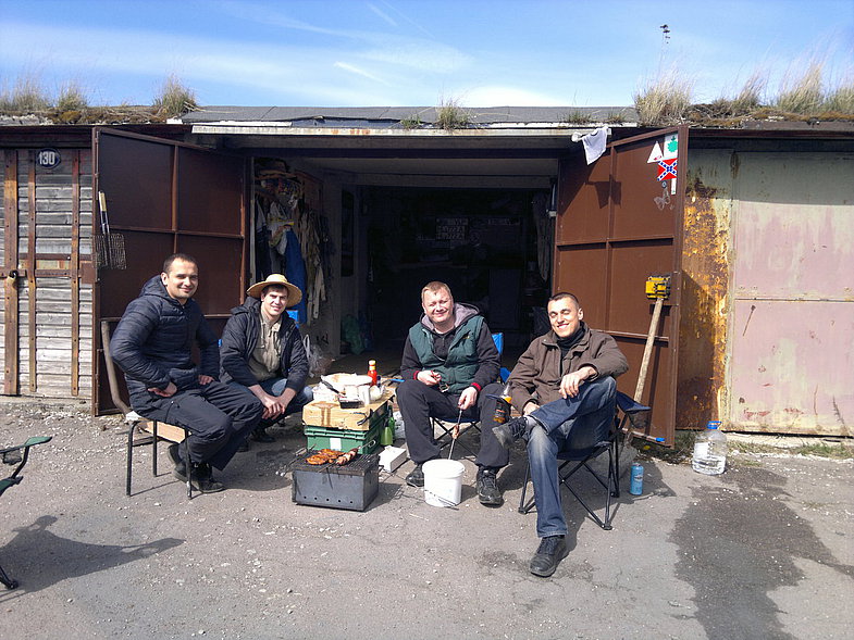 Смешные картинки мужики в гараже