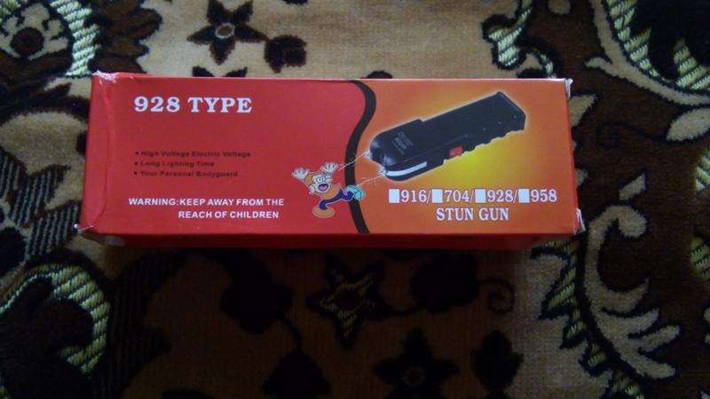 сколько заряжается электрошокер. фонарь-шокер police 1101. сколько заряжается электрошокер. фонарик с электрошокером 1101. зарядка шокера от сети.