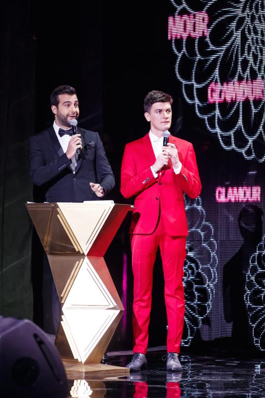 Гудков вечерний ургант. Гудков вечерний ургант. Гудков вечерний ургант. Ургант и гудков. Ургант и гудков.