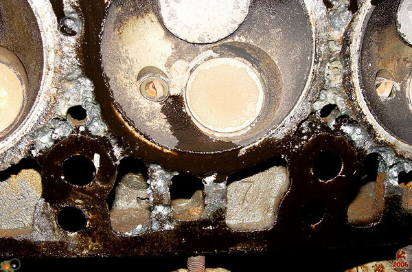 Антифриз из под головки блока цилиндров freelander 1. Антифриз через прокладку гбц. Фрезеровка блока цилиндров 409. 2jz-ge vvti загнуло клапана. Пробитая прокладка гбц матиз.