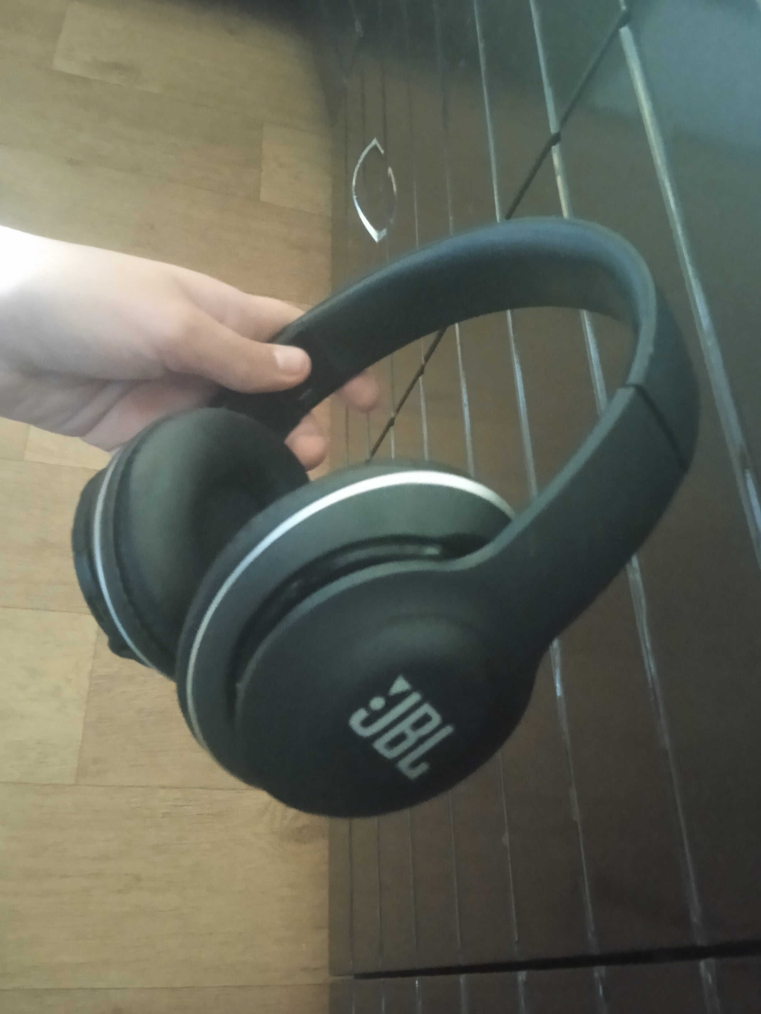 Ответы Mail: JBL наушники не включаются. Помогите пожалуйста