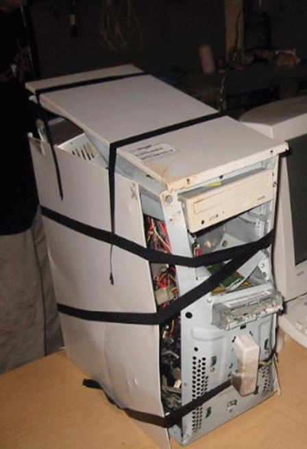 можно ли перевезти компьютер самолетом. системный блок в упаковке. можно ли перевезти компьютер самолетом. ящики для багажа в самолете. перевозка ручной клади.