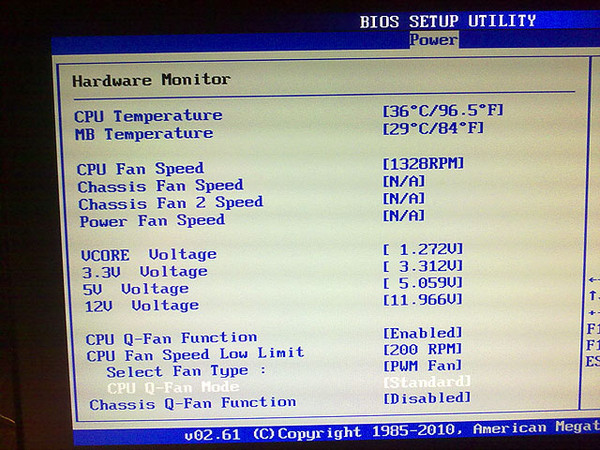Датчик вскрытия корпуса на материнской плате. Как отключить параметры памяти bios. Биос восстановление системы. Sata hot plug bios gigabyte. Bios 1984.