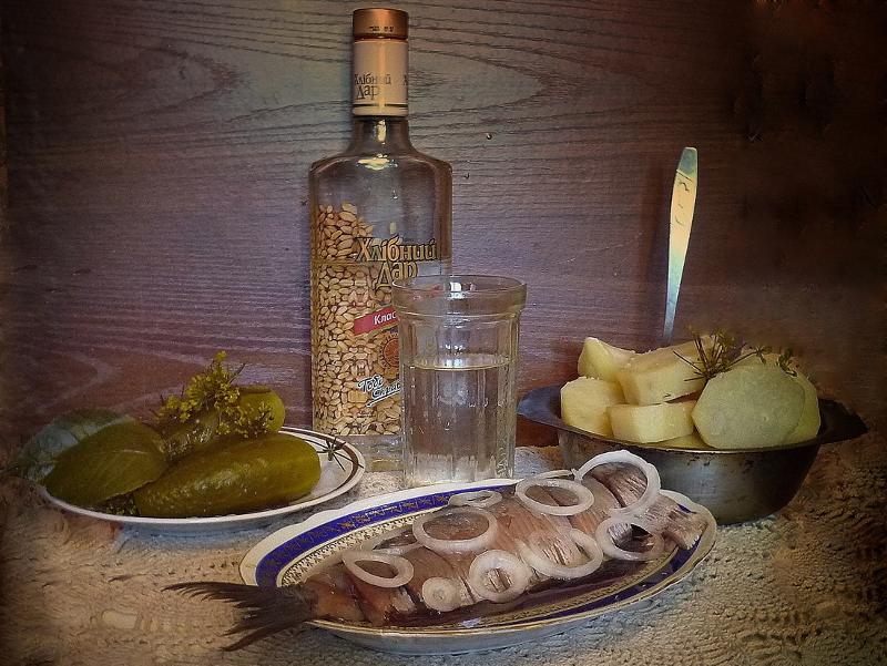 Смешные картинки с водкой и закуской
