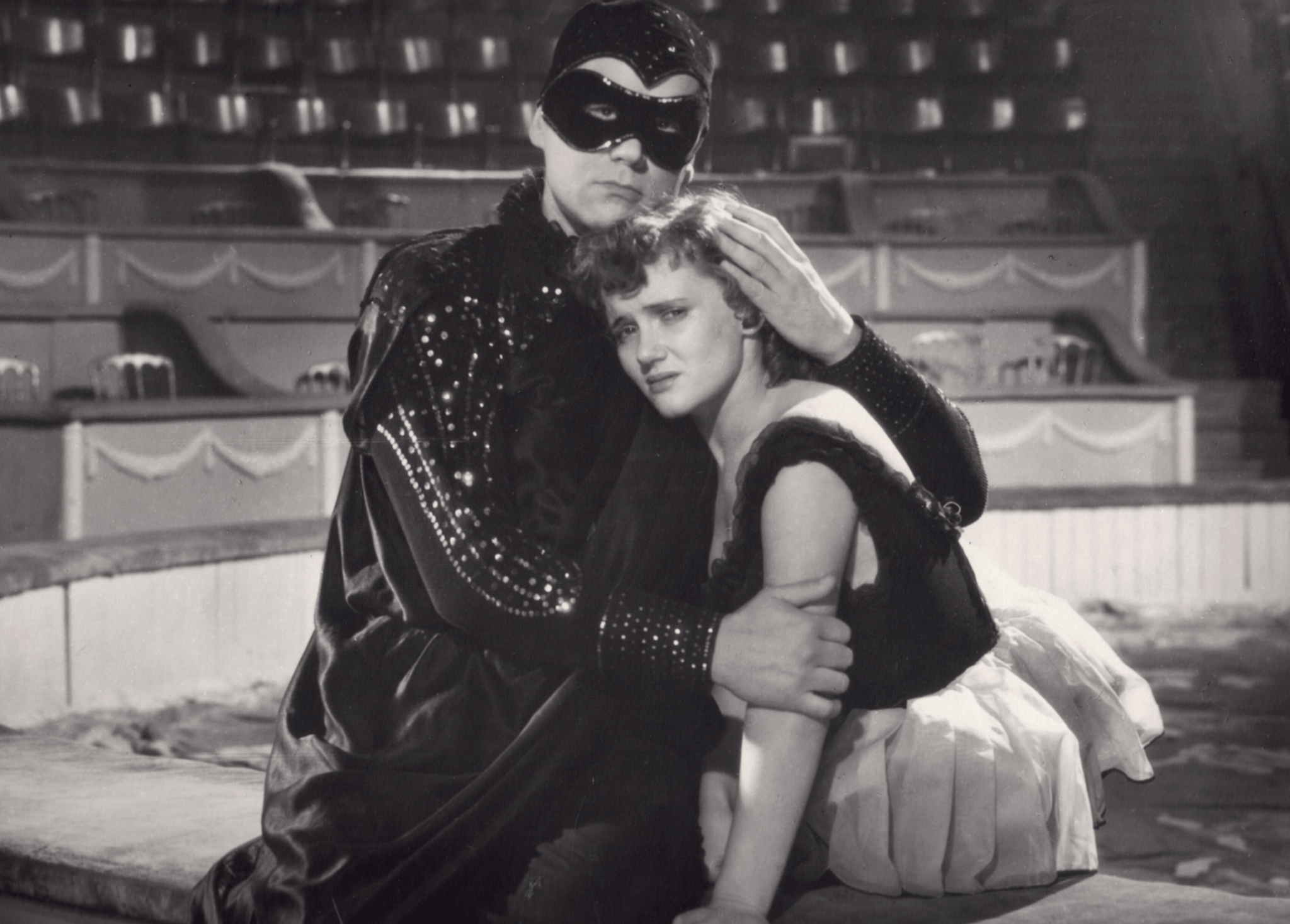 Георг отс мистер икс. Мистер икс 1958. Мистер икс костюм. Георг отс ария мистера икс. Мистер икс театр оперетты.