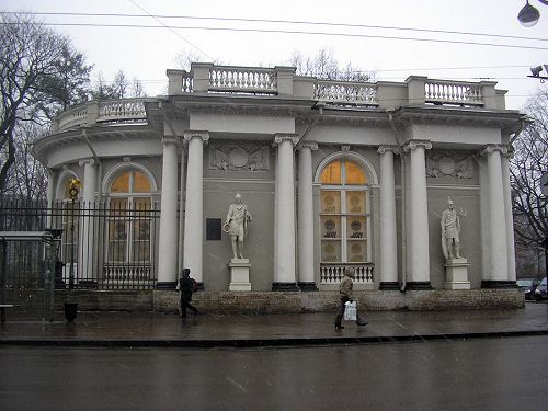 Сад аничкова дворца невский просп 39с фото