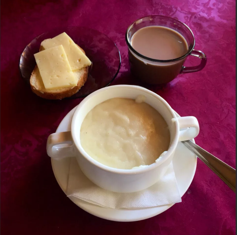 ранний подъем. весенний чай. кофе на двоих. доброе утро мужчине любимому. проспал будильник.