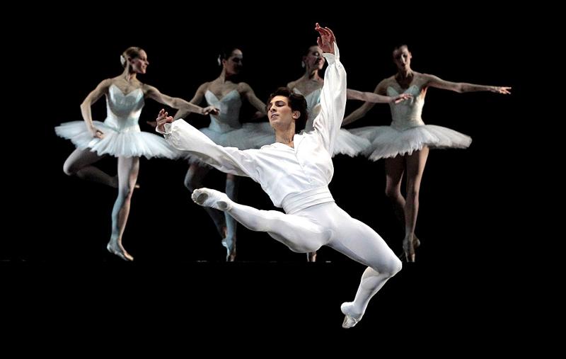 Шиномонтажник юмор. Картинки возраст никогда не мешает обычно мешает чужое мнение. Балетные приколы. Ничто не должно мешать быть лесной феей. Непонятная жизнь.