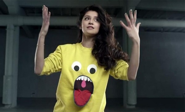 Сочиняй мечты клип. Уля каста. Сочиняй мечты клип. Влади каста сочиняй мечты ft уля. Уля глушкова wow band.