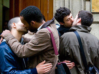 aae85aee8ec6768f48323076068f27f0_i-90.jp