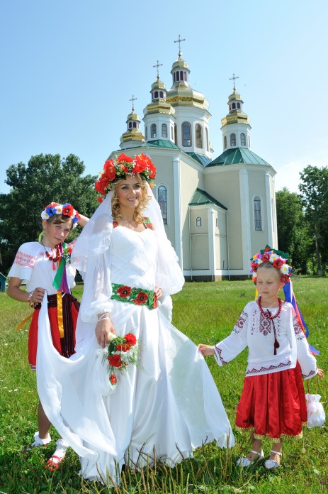 Невеста бросает букет что это значит. Смотреть фото Невеста бросает букет что это значит. Смотреть картинку Невеста бросает букет что это значит. Картинка про Невеста бросает букет что это значит. Фото Невеста бросает букет что это значит