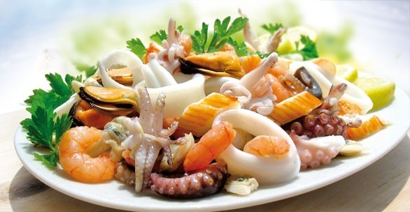 Салаты с морепродуктами фото