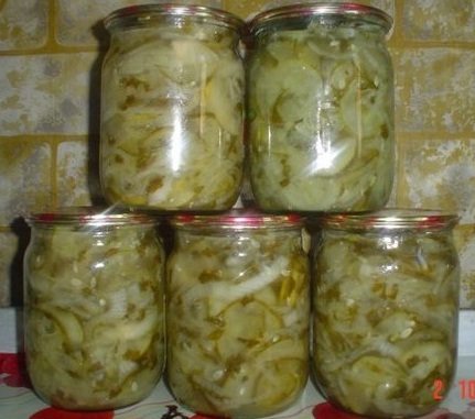 Салат из огурцов с луком и уксусом консервированный Салат из огурцов с луком и уксусом