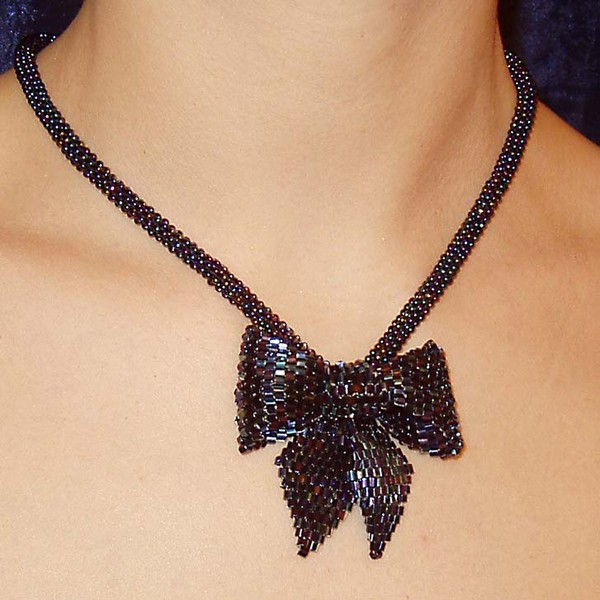 подвеска золотая бантик ссср. золотое колье бант. тиффани bow. колье золото эмаль. Avon ожерелье с бантом цена.