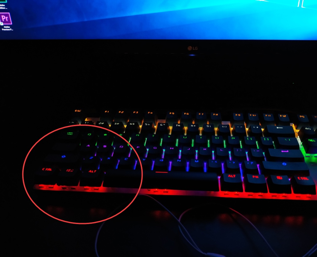 Как сделать чтобы цвет клавиатуры переливался. Клавиатура razer fn клавиши. Ноутбук с подсветкой клавиатуры. Smartbuy one 305 (sbk-305u-k). Клавиатура оклик 990g.