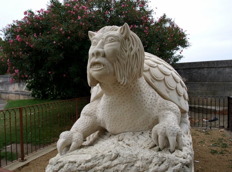 замок тараскон франция фото. замок тараскон тараскон. замок тараскон. тараска памятник. дом тартарена.